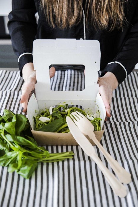 Boîte salade carton kraft brun à double fenêtre 159x138mm H65mm 1250ml-210Pcs