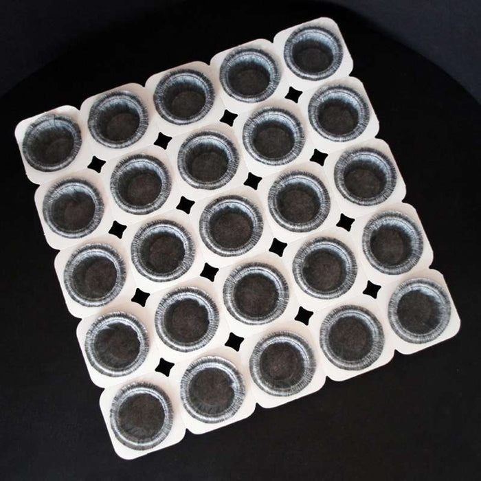 Plateau carton garni de 25 moules mini cake noirs en papier 285x285mm H25mm - 50Pcs